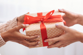 母親節送什麼？7大禮物類型讓你愛媽媽再多一點